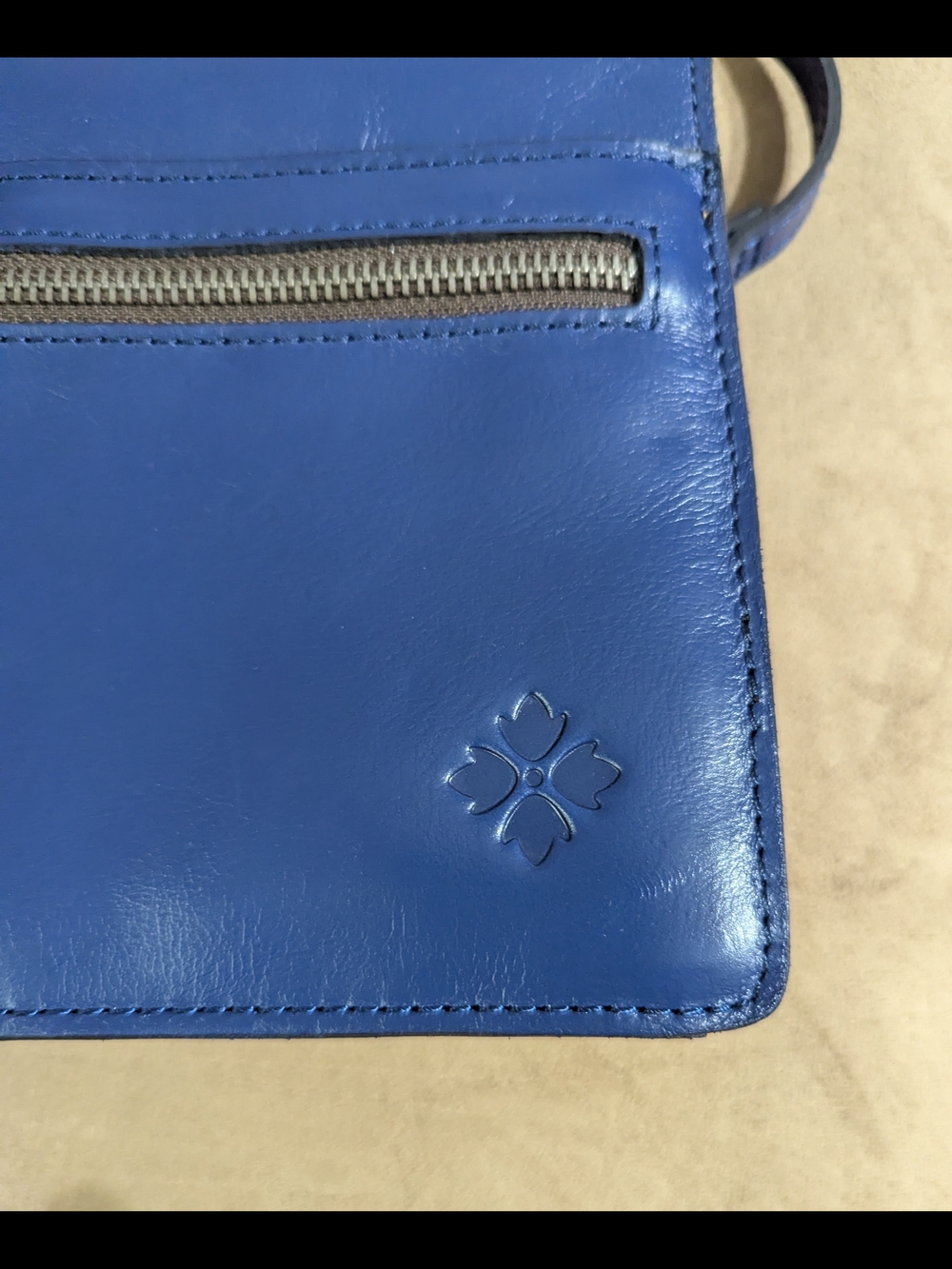 Patricia Nash Lanza Navy Leather Crossbody Bag - Picture 6 of 13